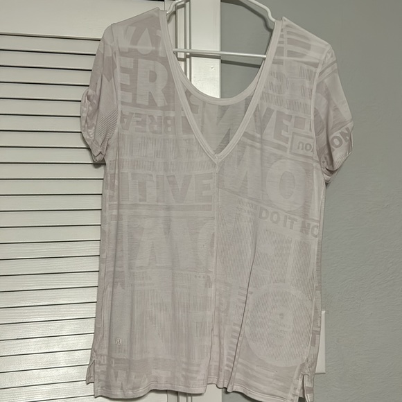 Lululemon Tee - Picture 2 of 3